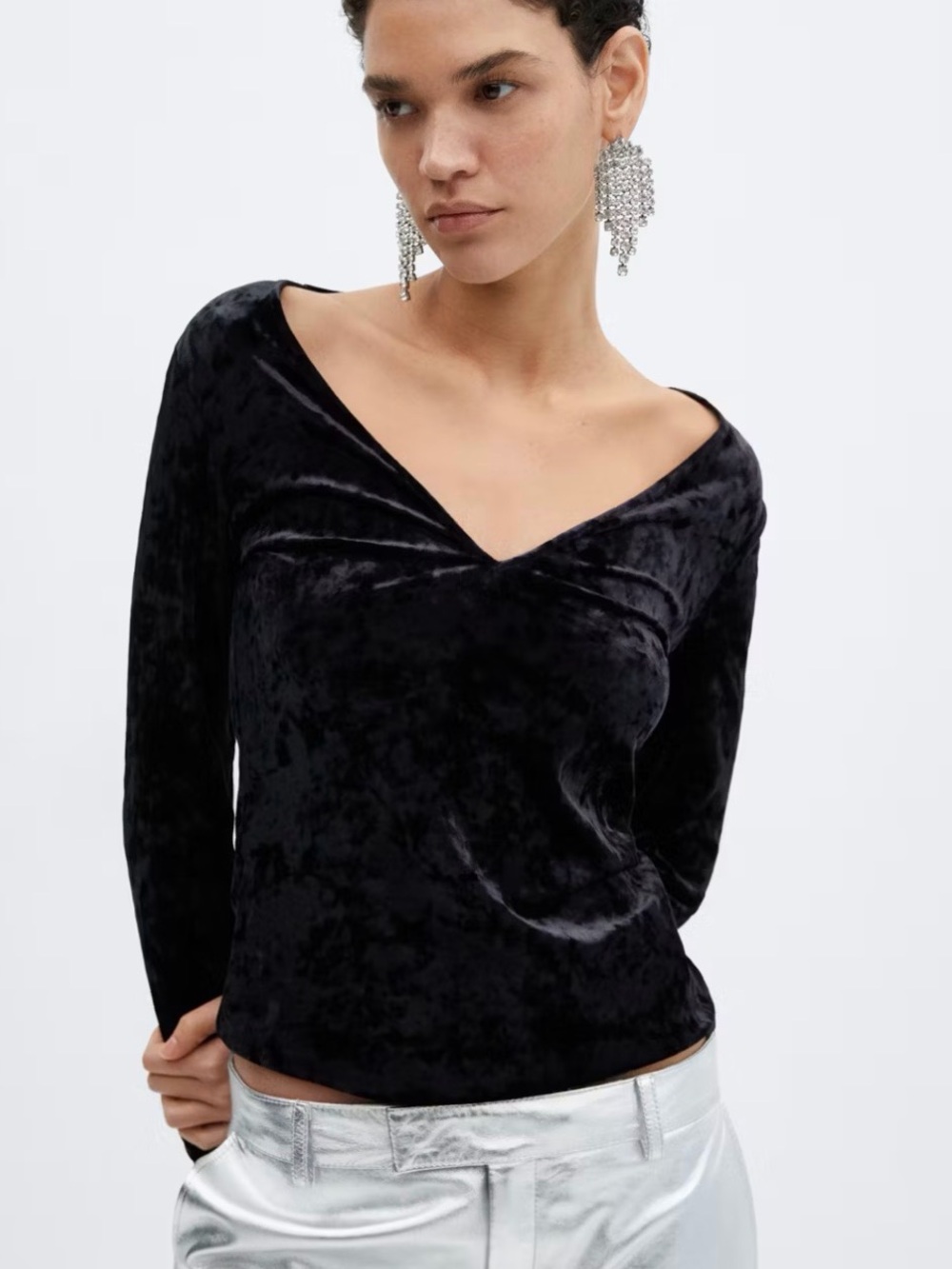Mango Black Velvet V-Neck Long Sleeve Top Size Small NWT
